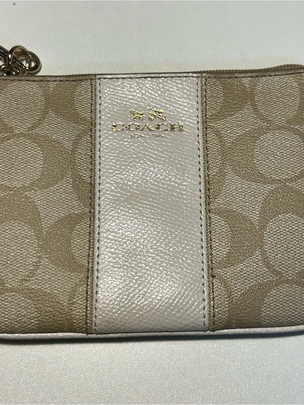 Coach Signature Canvas Zip Wristlet in Neutral Khaki Cream includes hang tag